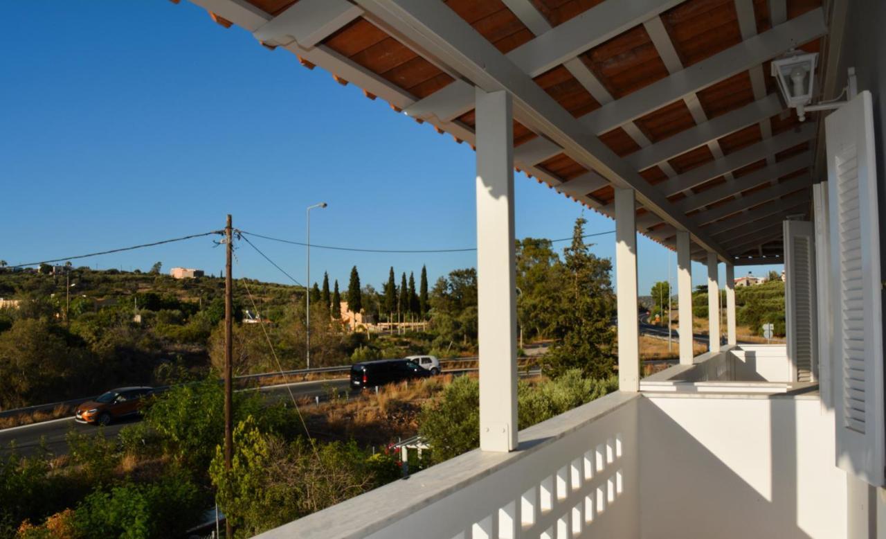 Tarmaros Apartments Sissi Екстериор снимка