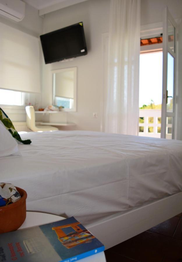 Tarmaros Apartments Sissi Екстериор снимка