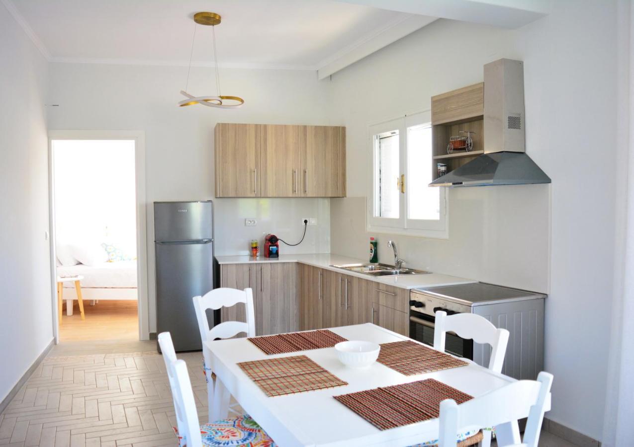 Tarmaros Apartments Sissi Екстериор снимка